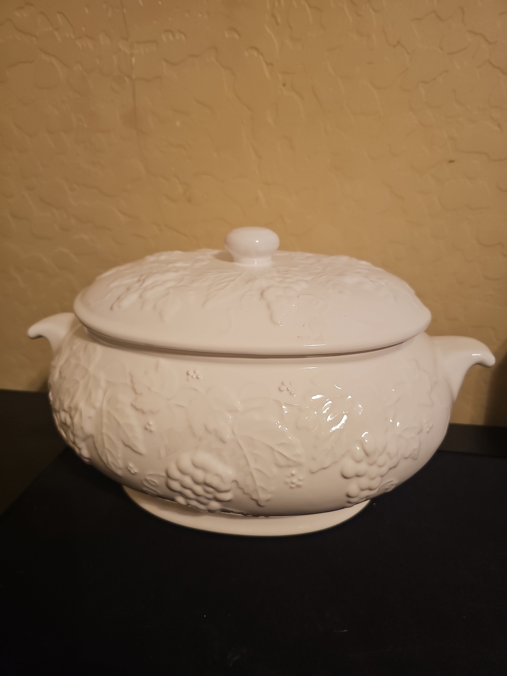 Vintage Large white casserole dish with fruit design bowl with lid No Spoon